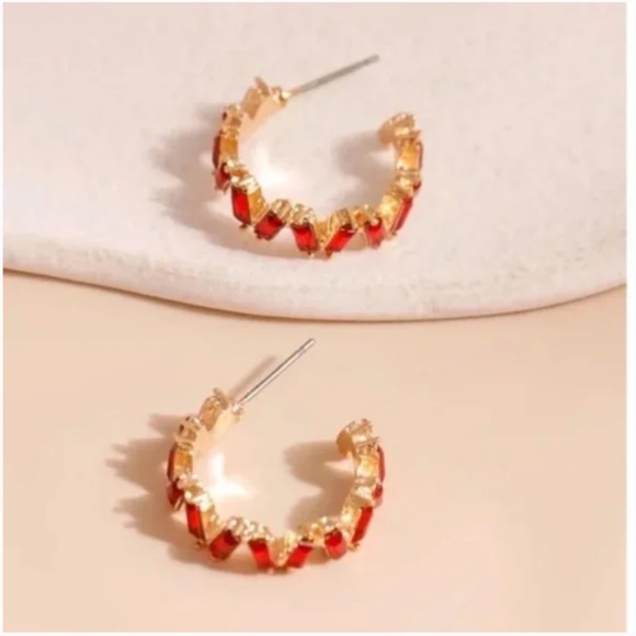❤️ FREE Baguette Hop Moon Crescent Vaca Chic Modern Classy Party Drop Earrings - Picture 3 of 3